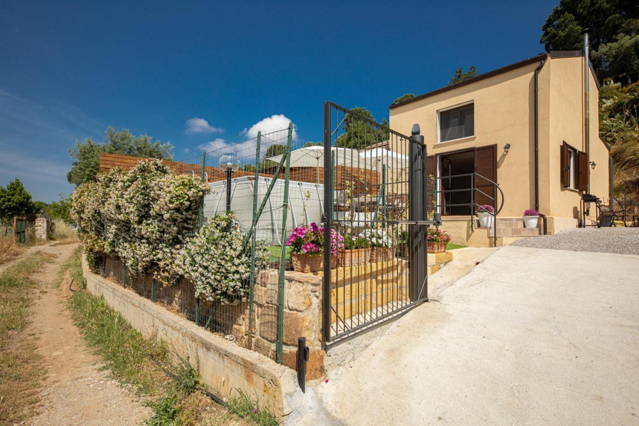 Casa Vacanze Villa Baronessa 切法卢 外观 照片