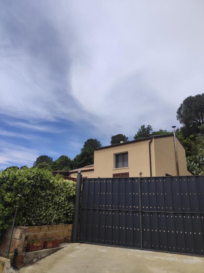Casa Vacanze Villa Baronessa 切法卢 外观 照片
